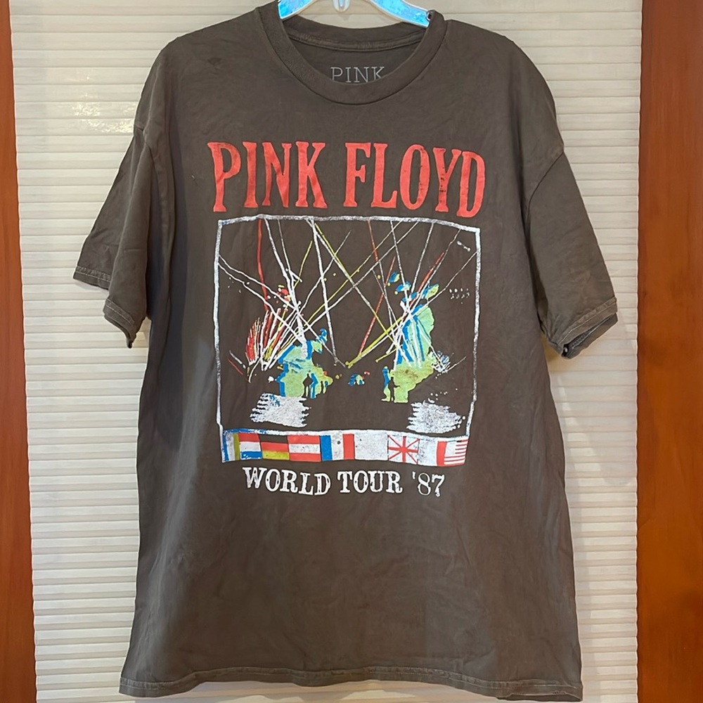 NWOT Pink Floyd band T-shirt size extra large